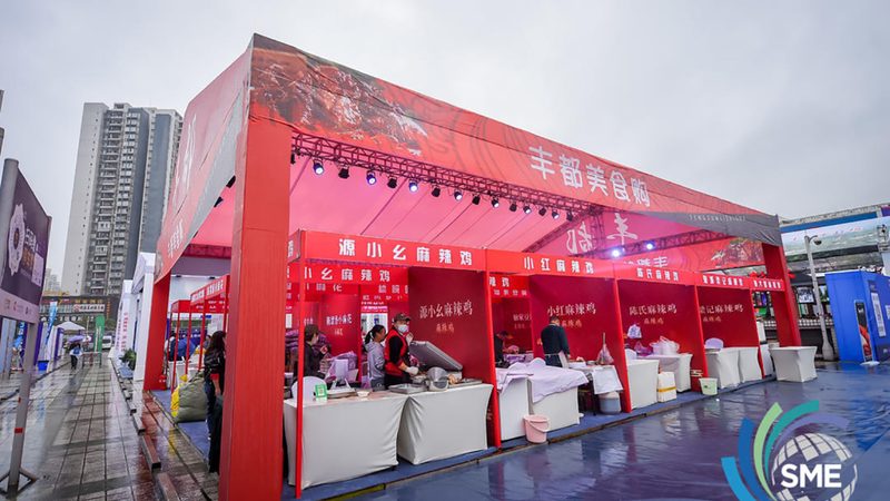 广告设计与制作加盟，如何选择更合适？**
