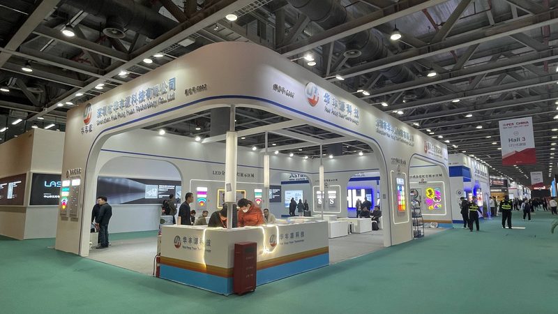 上海连锁店门头招牌，如何打造统一形象？**